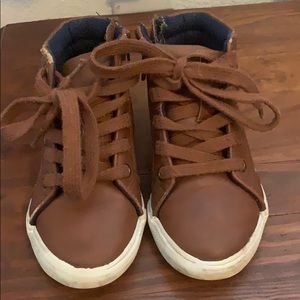Toddler boy high top sneakers